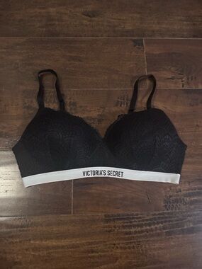 Victoria's Secret Bra Bralette Black White Trim Logo Lined No Wire Size 38D